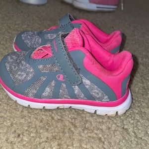 Toddler champion shoes size 4w